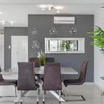 Tatil Evi Carol