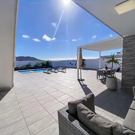 Carol Коста Бланка